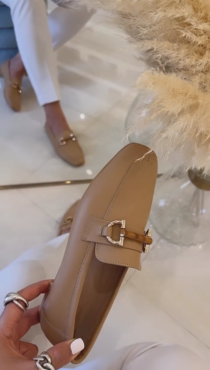Soft-soled elegant solid-color loafers
