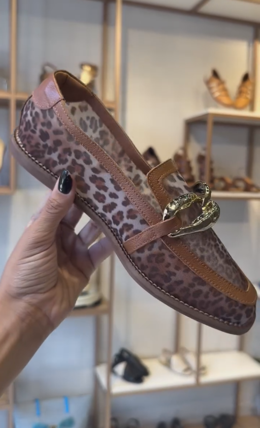 Breathable leopard print loafers