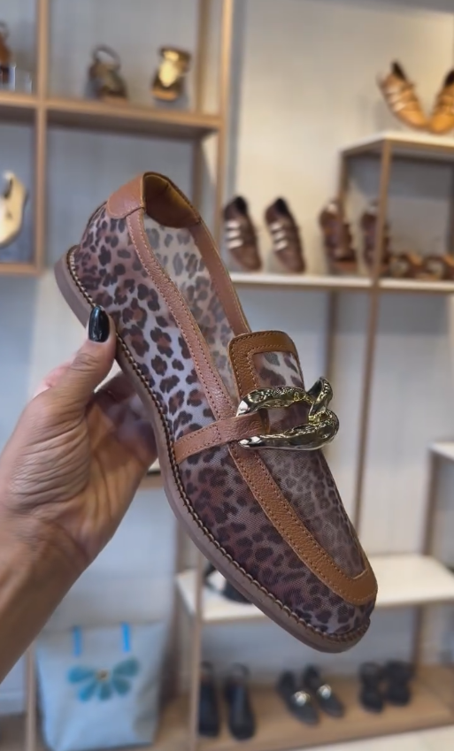 Breathable leopard print loafers