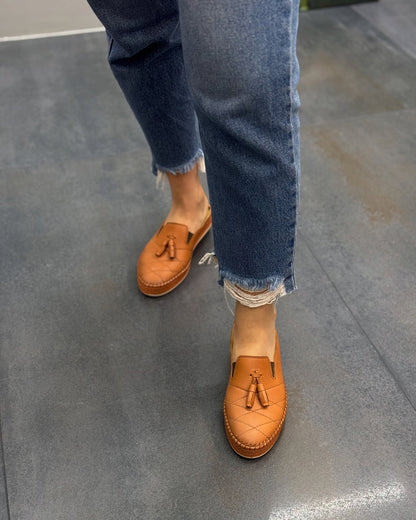 Soft solid color slippers