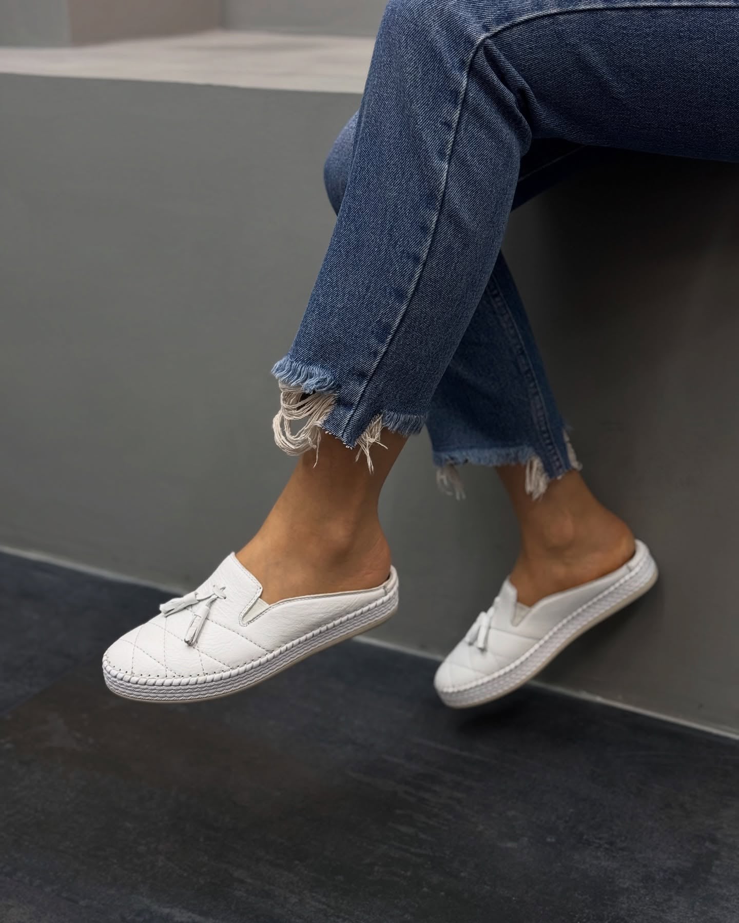 Soft solid color slippers