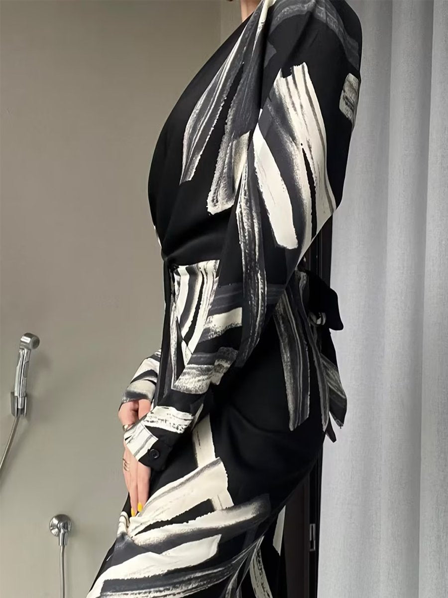 Unique Black&White Print Lace-up Midi Dress